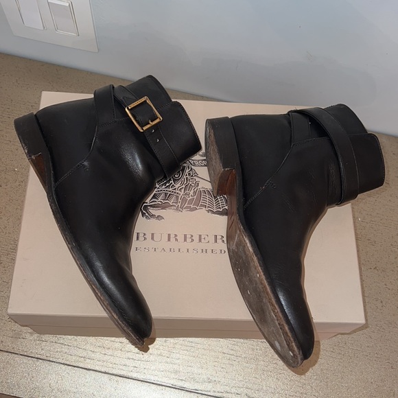 Burberry black ankle boots size 40 - Picture 2 of 15